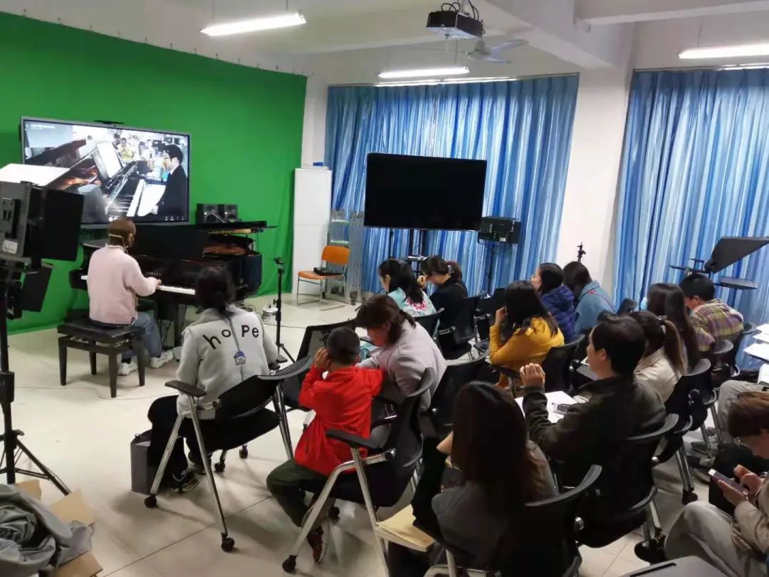 科技助力音乐教学，牵手大师零距离大师课